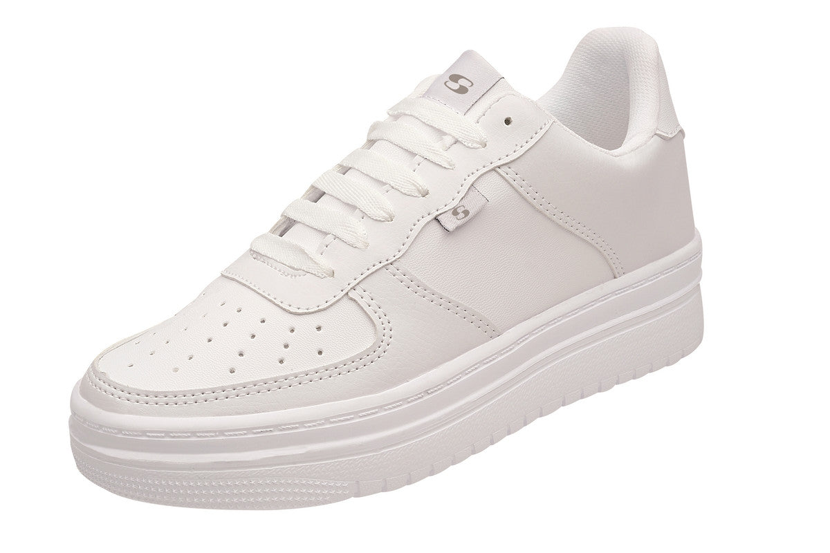 SuperShoes: Tenis Blanco Total ¡Tu Must-Have de Temporada!