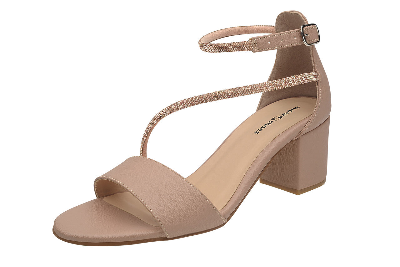 Top Model 1024-(45): Elegancia sin esfuerzo