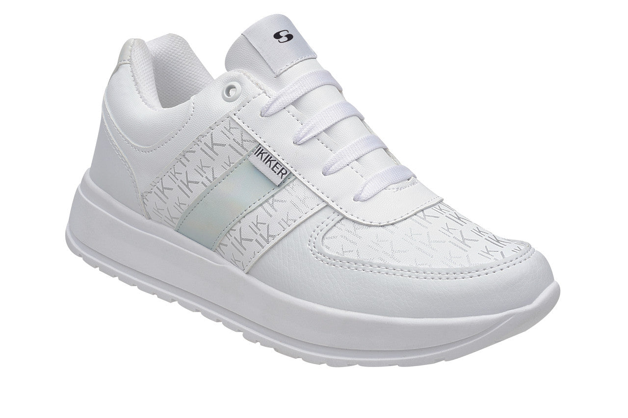 SuperShoes: White Sneaker ¡El básico más viral!