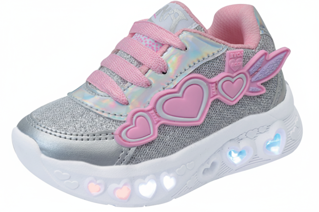 SuperShoes: Tenis con luces y corazones, ¡brillo mágico!