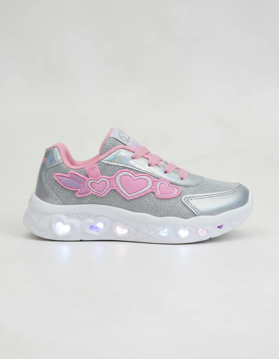 SuperShoes: Tenis con luces y corazones, ¡brillo mágico!