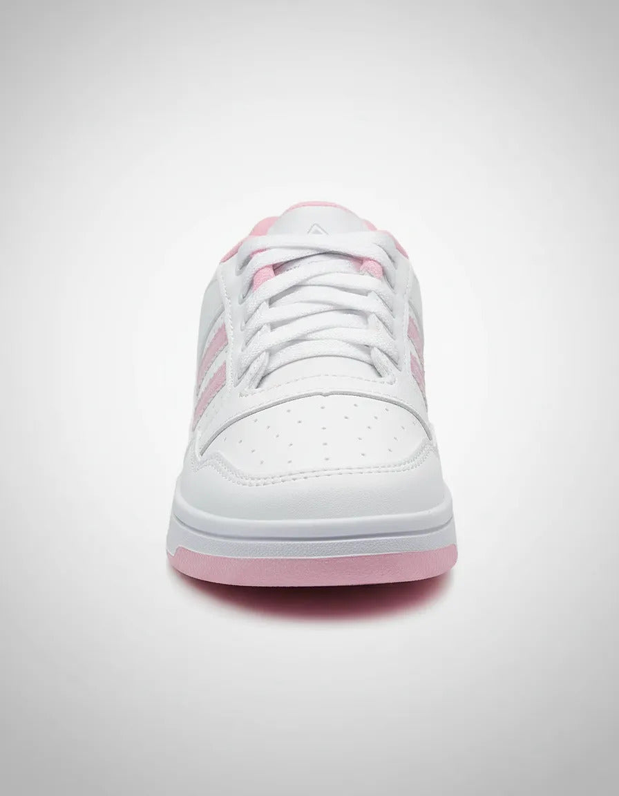 SuperShoes: Tenis Blanco Lavanda, ¡el básico más cute!