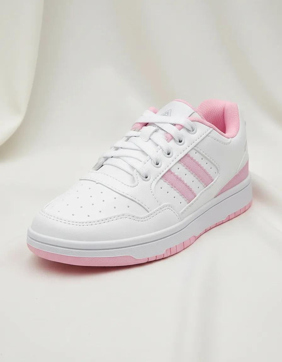 SuperShoes: Tenis Blanco Lavanda, ¡el básico más cute!