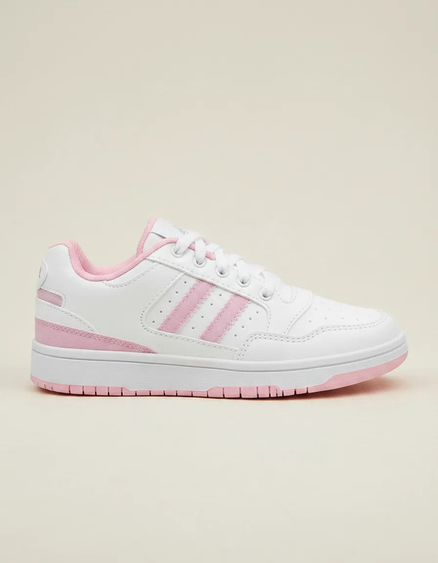 SuperShoes: Tenis Blanco Lavanda, ¡el básico más cute!