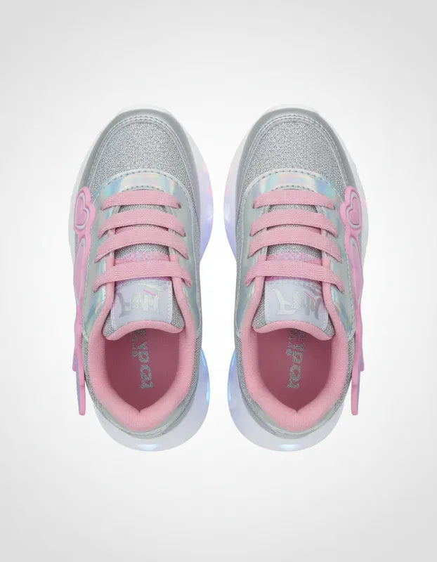 SuperShoes: Tenis con luces y corazones, ¡brillo mágico!