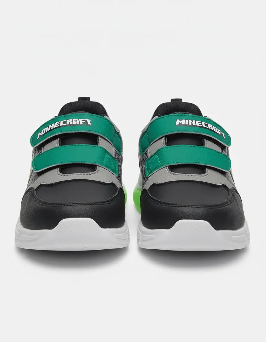 SuperShoes: Tenis Negro Verde con luces, ¡poder gamer!