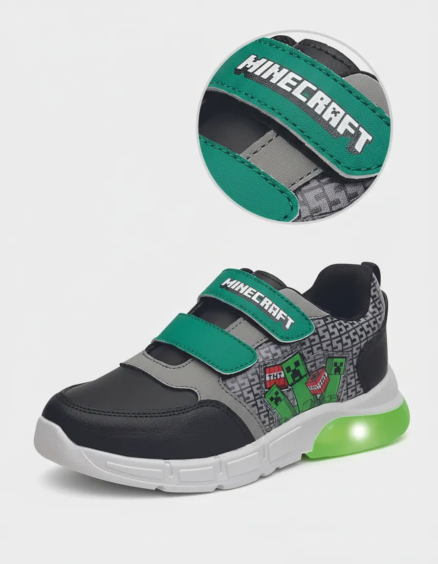 SuperShoes: Tenis Negro Verde con luces, ¡poder gamer!