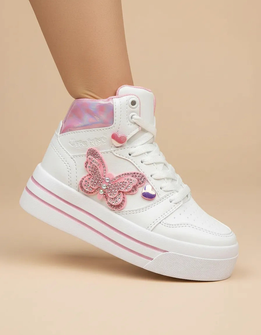 SuperShoes: Botas con mariposa y cristales, ¡brillo top!