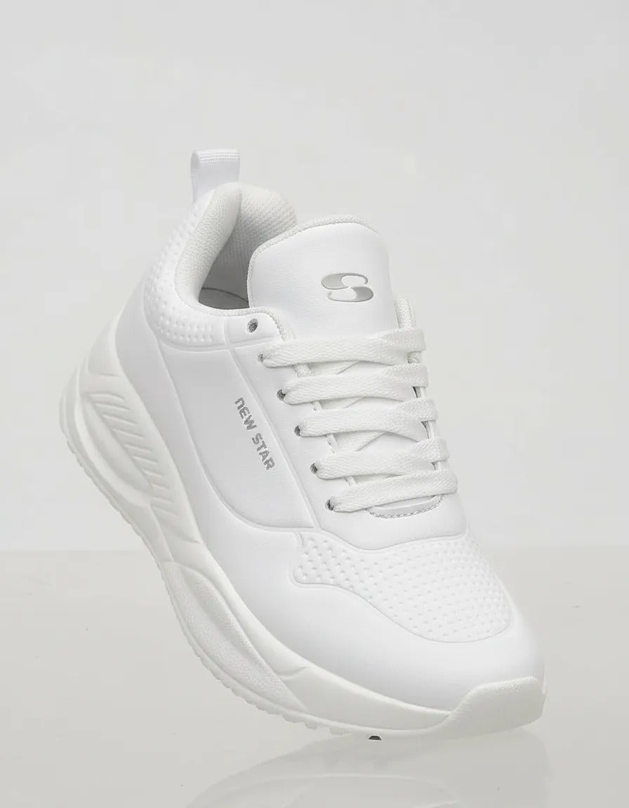 SuperShoes: Tenis blancos "New Star", el básico más top
